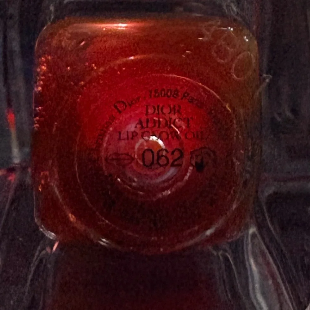 DIOR Lip Glow Oil Color Reviver/Cherry Oil No.062 - Picture 5 of 5